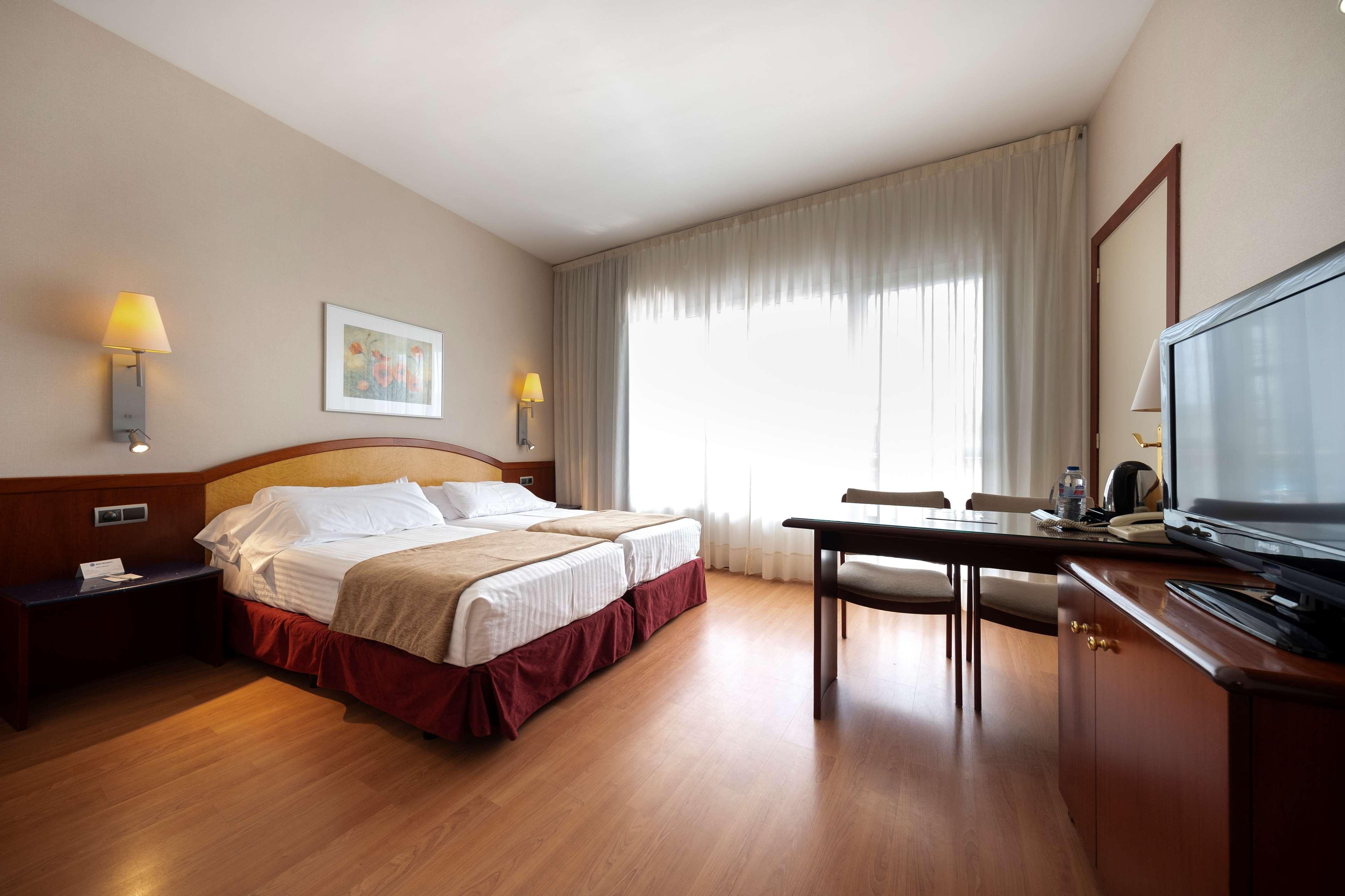 Best Western Hotel Mediterraneo Castelldefels Exteriör bild