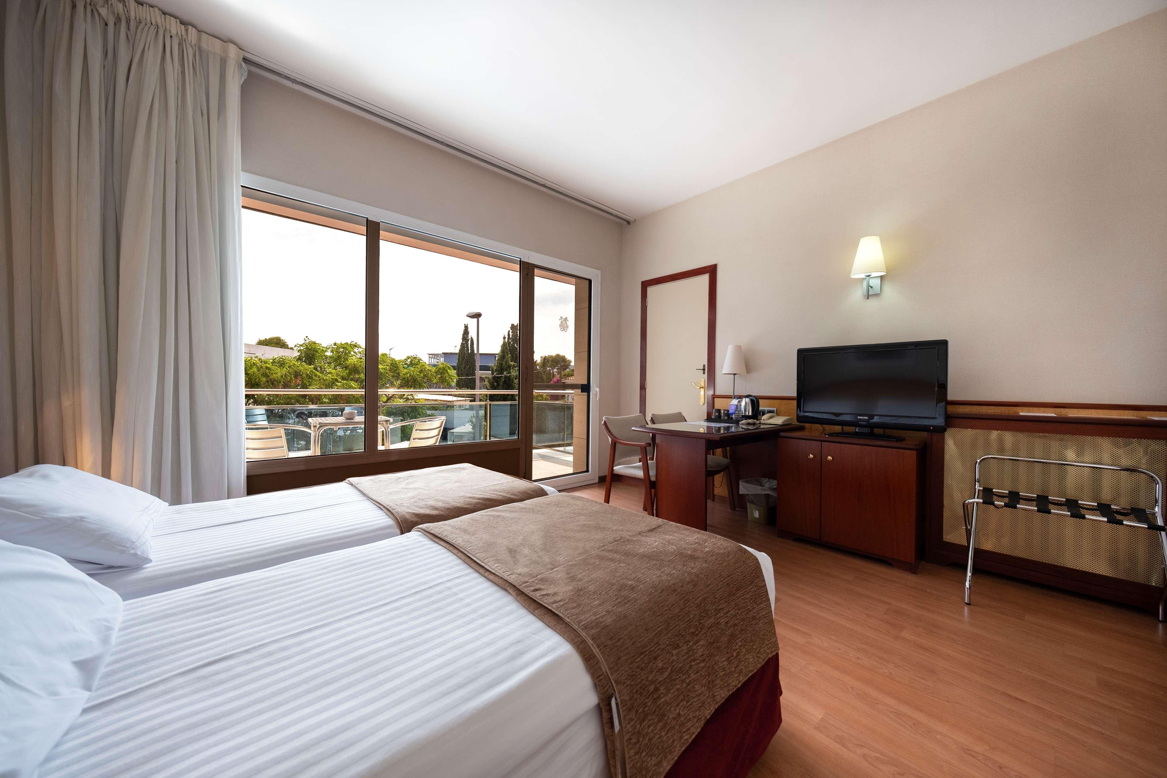 Best Western Hotel Mediterraneo Castelldefels Exteriör bild
