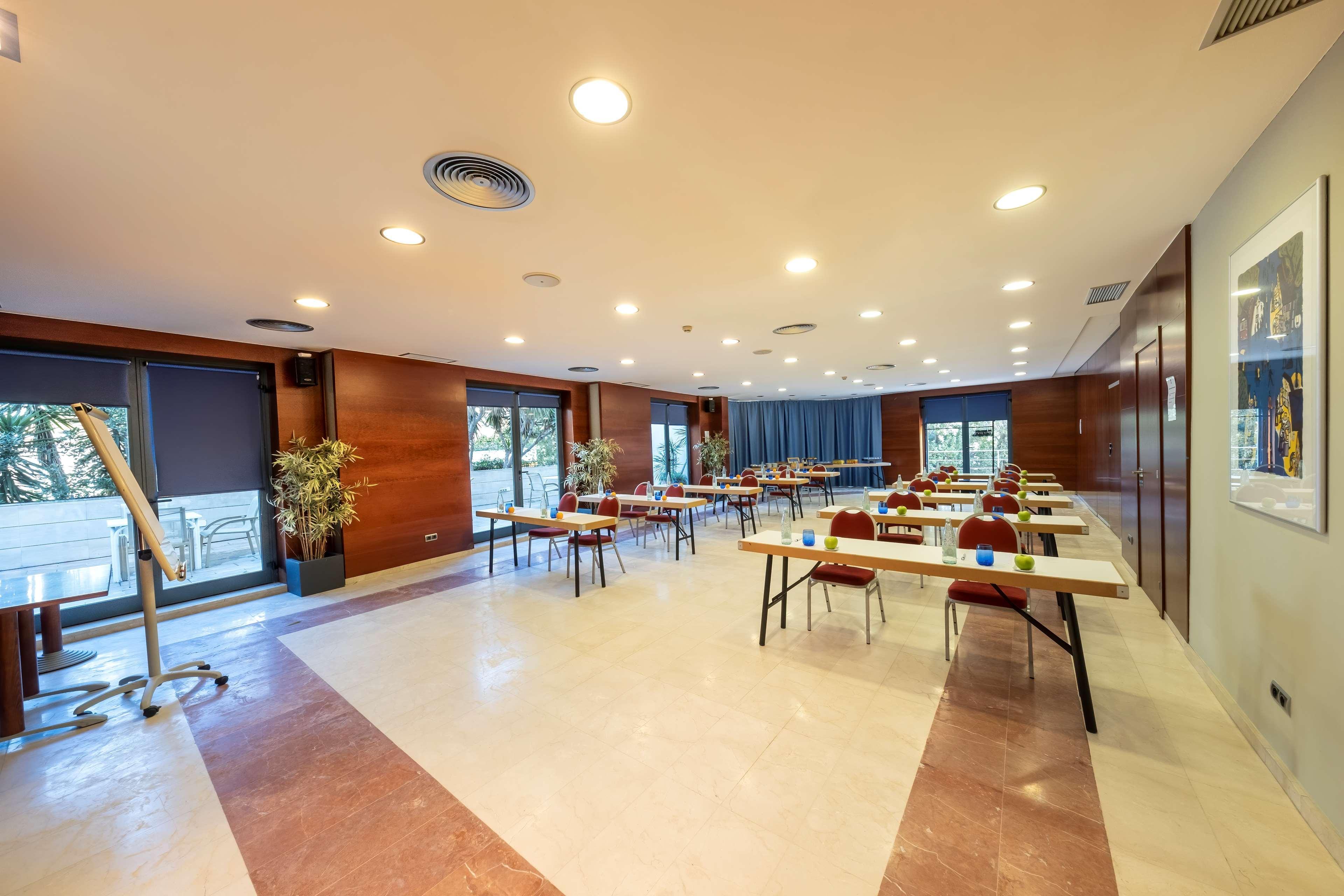 Best Western Hotel Mediterraneo Castelldefels Exteriör bild